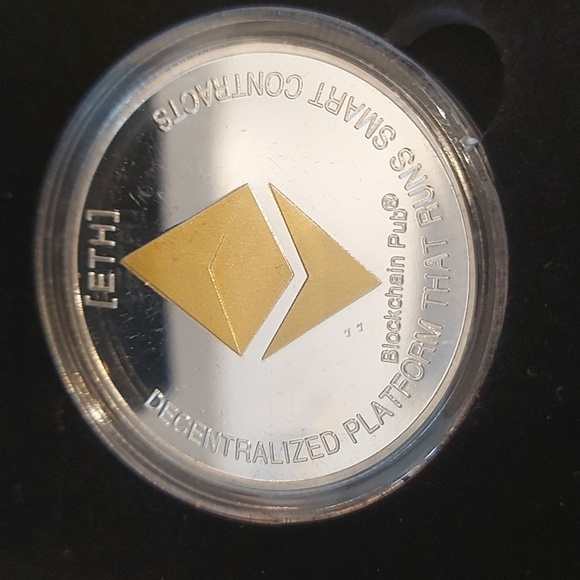 Gold Plated Crypto Coin in Black Display Case - Picture 6 of 6